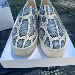 Vince womens snake leather shoes